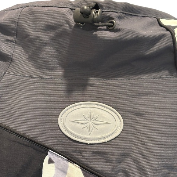 Pure Polaris Winter Jacket Size Large Gray White Black Free Ride - Picture 16 of 16